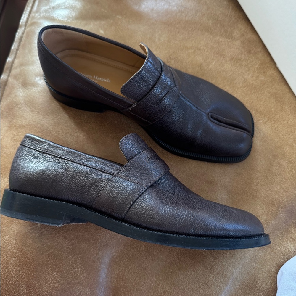 Maison Martin Margiela brown tabi loafers